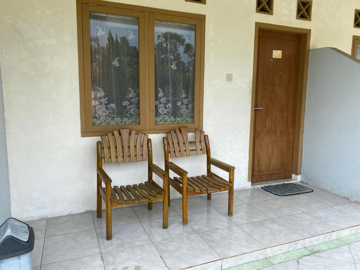 Hotel Puspa Sari Ciater Exterior photo
