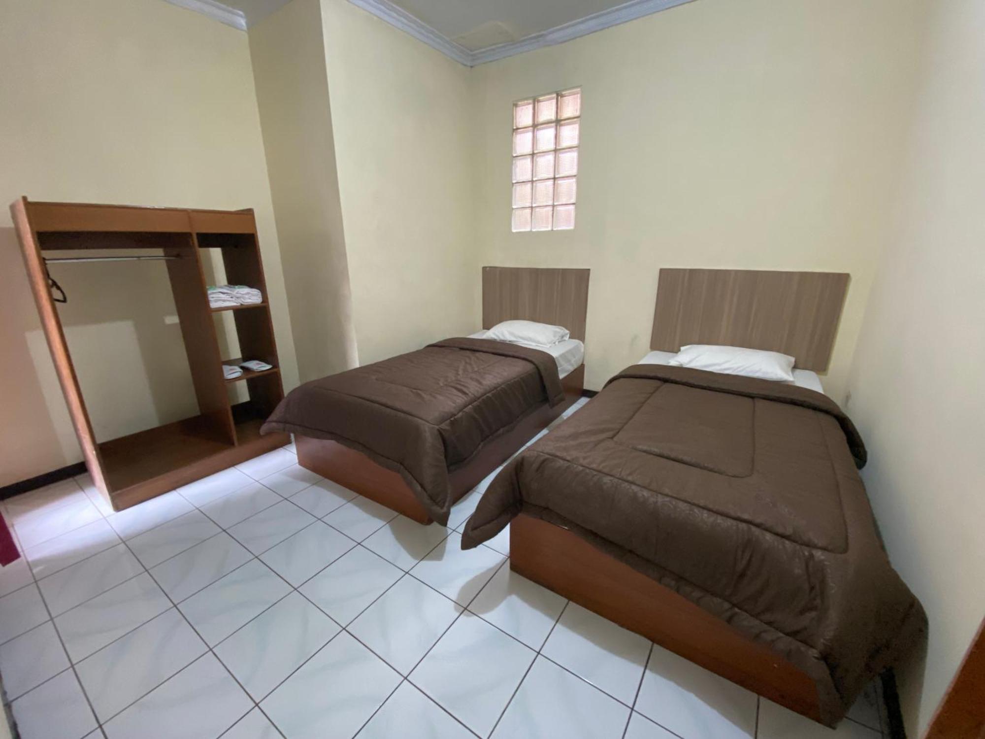 Hotel Puspa Sari Ciater Exterior photo