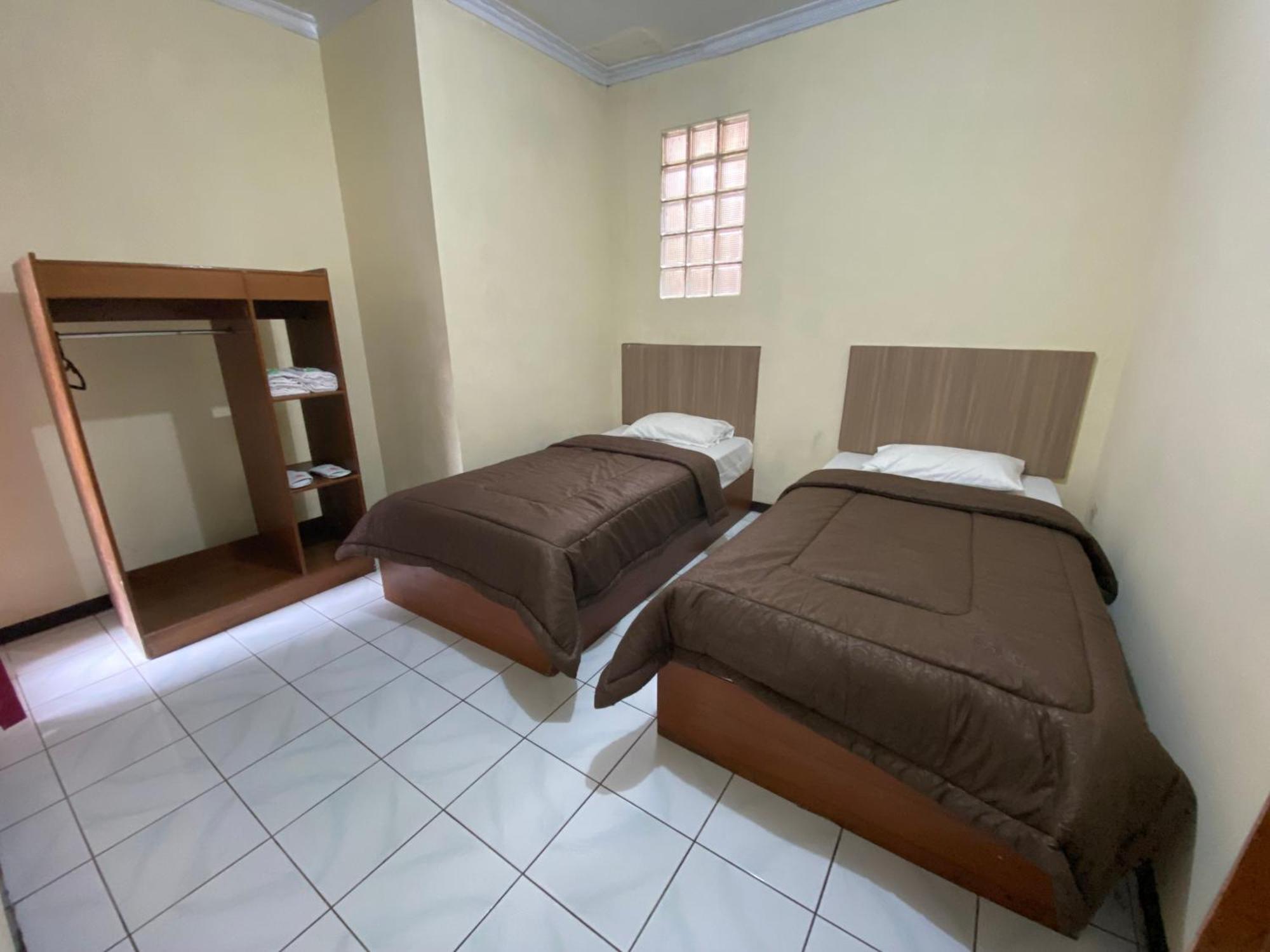 Hotel Puspa Sari Ciater Exterior photo